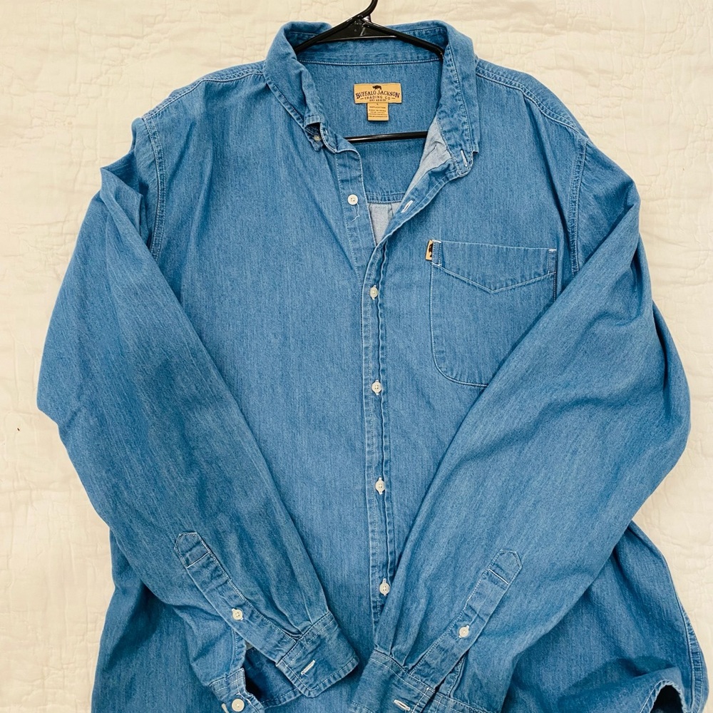 Buffalo Jackson Men’s Soft Denim Button Up